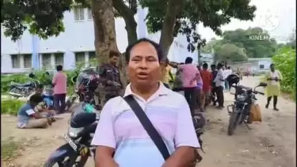 রায়গঞ্জ: স্ত্রীয়ের মোবাইল ব্যবহার নিয়ে বিবাদে বাপের বাড়িতে স্ত্রী, মানসিক অবসাদে আত্মঘাতী স্বামী, এমন অভিযোগে চাঞ্চল্য বুধরায়