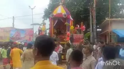 ପୋଡିଆ: ସୀମାବର୍ତ୍ତୀ ପଡିଆ ବ୍ଲକ ସଦର ମହକୁମାରେ ଗଡିଲା ତିନି ଠାକୁରଙ୍କ ରଥ, ଜୟ ଜଗନ୍ନାଥ ଧ୍ୱନୀରେ ପ୍ରକମ୍ପିତ ହେଲା ବଡଦାଣ୍ଡ, ପଡିଆ
