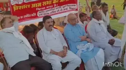 हरलाखी: मनहरपुर गांव में भारतीय कम्युनिस्ट पार्टी (सीपीआई) द्वारा आमसभा का आयोजन किया गया