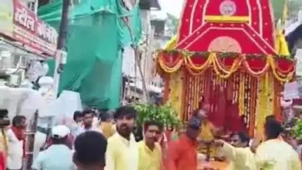मेदिनीनगर (डालटनगंज): मेदिनीनगर में निकली श्री प्रभु श्री जगन्नाथ की भव्य रथ यात्रा, जयकारों से गूंजा शहर