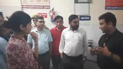 सूरतगढ़: सरकारी अस्पताल के ट्रॉमा सेंटर का प्रशिक्षु IAS अधिकारी ने किया निरीक्षण, प्रभारी से सुविधाओं और कमियों की जानकारी ली