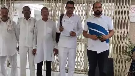 श्रम बंधु बैठक में सीटू जिलाध्यक्ष गंगेश्वर दत शर्मा ने श्रमिकों की समस्याओं को रेखांकित करते हुए कार्रवाई की मांग किया
