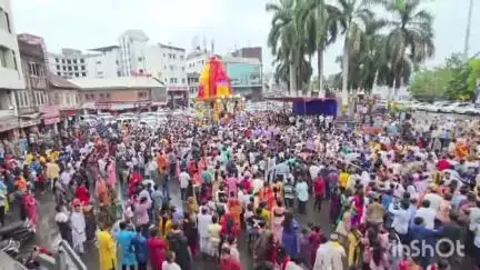 ઉધના: સુરત રેલવે સ્ટેશનથી ઇસ્કોન મંદિર દ્વારા 38મી ભવ્ય જગન્નાથ યાત્રાનો પ્રારંભ,લાખોની સંખ્યામાં લોકો જોડાયા