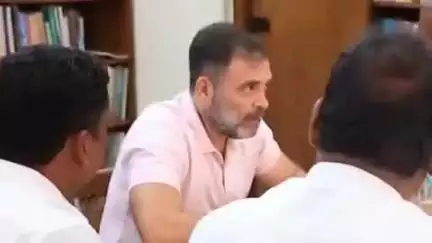शहपुरा: दिल्ली में राहुल गांधी के साथ डिंडोरी के कांग्रेस विधायक की बैठक, आदिवासियों के हक के लिए होगी लड़ाई