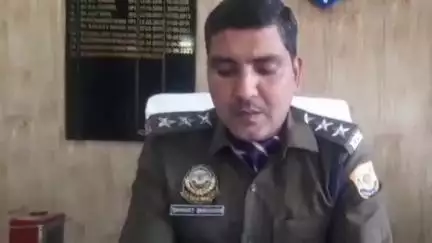 निहरी: 14 वर्षीय नाबालिगा ने दो बाइक सवार युवकों पर जबरन हाथ पकड़कर बात करने और पीछा करने का आरोप लगाया, पुलिस में दी शिकायत