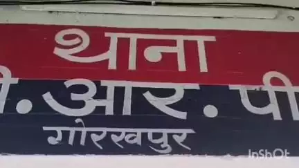 गोरखपुर: GRP पुलिस ने रेलवे स्टेशन और ट्रेनों में चोरी करने वाले एक बाल आपचारी सहित दो लोगों को गिरफ्तार कर, चार मोबाइल किए बरामद