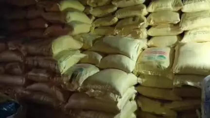 गोंडा: गोंडा में 8 खाद की दुकानों का लाइसेंस निरस्त, 10 दुकानदारों को जारी किए गए नोटिस