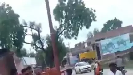 प्रतापगढ़: रामगंज बाजार में लूट की सूचना पर पहुंची पुलिस, मामला निकला मारपीट का, दो युवकों का हुआ शांति भंग में चालान