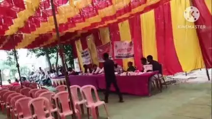 दरबानटोला में धरती आबा अभियान के तहत आयोजित संतृप्ति शिविर में ग्रामीणों को मिली योजनाओं की जानकारी