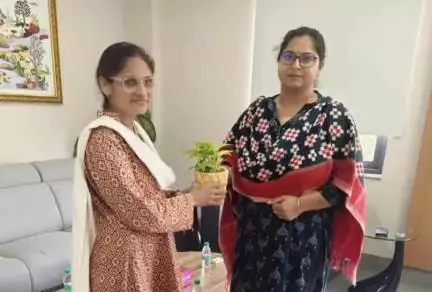 నిర్మల్: జిల్లా ఆరోగ్య వ్యవస్థపై సమీక్ష నిర్వహించిన రాష్ట్ర ఆరోగ్యశాఖ డైరెక్టర్