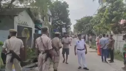 বঙাইগাঁও ভাগ: আৰক্ষীৰ কটকটীয়া নিৰাপত্তাৰ মাজেৰে চহৰত ইস্কনৰ উদ্যোগত ৰথ যাত্ৰা উলিওৱা হয়,উপস্থিত থাকে অতিৰিক্ত আৰক্ষী অধীক্ষক