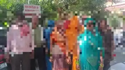 बुलंदशहर: कोतवाली देहात क्षेत्र के एक गांव से परिजनों ने नाबालिक बेटी को बहला-फुसलाकर ले जाने का लगाया आरोप