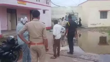 सरीला: इंदरपुरा गांव में सरकारी राशन विक्रेता की आकाशीय बिजली गिरने से हुई मौत, खेतों में बकरियां चराने के दौरान हुई घटना