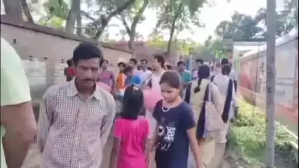 মুরারই ২: আমডোল অঞ্চলের আমডোল গ্রামে রথযাত্রা উৎসব পালন করা হচ্ছে