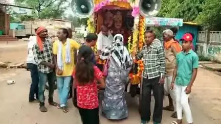गंडई में धूमधाम से भगवान जगन्नाथ की रथ यात्रा निकाली गई