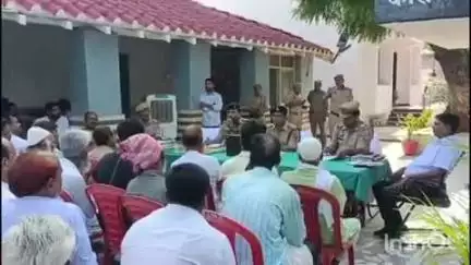 कुंडा: कुंडा कोतवाली में सीओ अमर नाथ गुप्ता के नेतृत्व में पीस कमेटी की बैठक सम्पन्न, दिए गए निर्देश