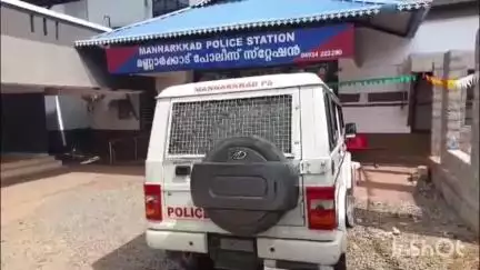 മണ്ണാർക്കാട്: പ്രായപൂർത്തിയാകാത്ത പെൺകുട്ടിക്ക് നേരെ ലൈംഗികാതിക്രമം, കോട്ടോപ്പാടം സ്വദേശിക്ക് 10  വർഷം കഠിന തടവും പിഴയും ശിക്ഷ