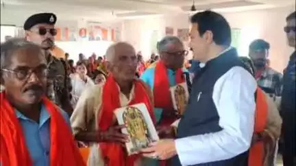 शेखपुरा: पर्यटन मंत्री राजू कुमार सिंह पहुंचे शेखपुरा भाजपा कार्यालय, आपातकाल को बताया काला दिवस