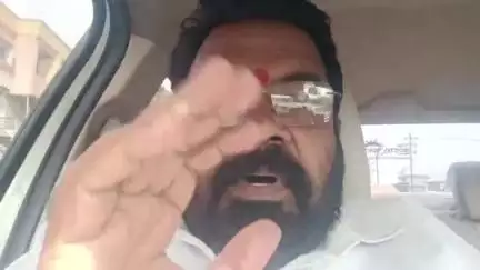 परभणी: शेतकऱ्यांची माफी मागताना मग्रुरी दाखवू नका,तुमच्या अंगावरचे कपडे आमच्या "टॅक्स"मधून येतात: प्रहारचे जिल्हाप्रमुख बोधने