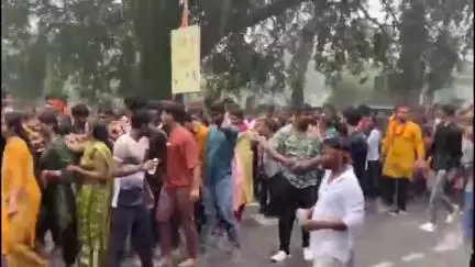 बोध गया: बोधगया के जगन्नाथ मंदिर से निकली भव्य रथ यात्रा, रथ खींचने के लिए उमड़े श्रद्धालु