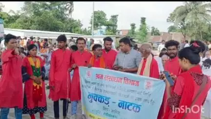 भरगामा: भरगामा बाजार और रघुनाथपुर मवेशी हाट के समीप नुक्कड़ नाटक कर श्रमिकों को किया गया जागरूक