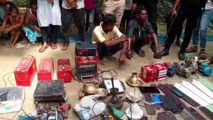 বিহপুৰীয়া: লালুকত আৰক্ষীৰ অভিযানত উদ্ধাৰ বৃহৎ পৰিমানৰ চুৰি সামগ্ৰী, আটক কৰে তিনি গভাইত চোৰক