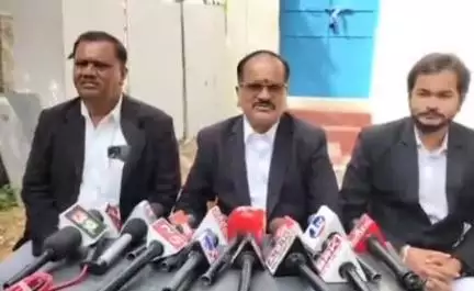 కళ్యాణదుర్గం: ఈ- స్టాంపు స్కాం ను ఎమ్మెల్యే సురేంద్ర బాబుకు అంటగట్టడం దారుణం: కళ్యాణదుర్గంలో సీనియర్ న్యాయవాది దేవేంద్ర