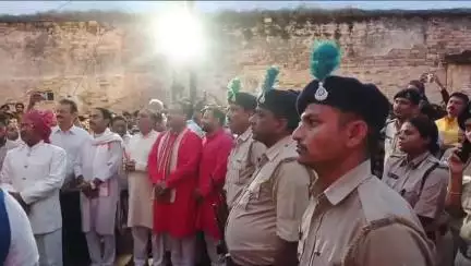 पन्ना: पन्ना में रिमझिम बारिश के बीच निकली भगवान जगन्नाथ की भव्य रथ यात्रा, पुलिस ने दी सलामी, हज़ारों श्रद्धालु शामिल हुए