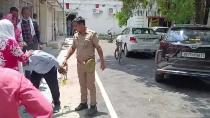 इटावा: बकेवर में हुए उपद्रव में 19 लोगों की गिरफ्तारी, आरोपी प्रिंसिपल के परिजनों ने पुलिस पर झूठे मुकदमे फसाने का लगाया आरोप
