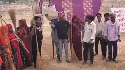 रावला: 8PSD ग्राम पंचायत में नियमितिकरण की मांग को लेकर मजदूरों का अनिश्चितकालीन धरना जारी