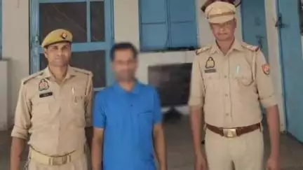 कांठ: रूस्तमपुर थाना कांठ के निवासी किडावाला कस्बा ने युवती को प्रताड़ित कर आत्महत्या के लिए उकसाने का आरोप