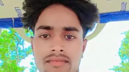 मोतिहारी: लखौरा थाना कांड सं- 222/24 के शराब माफिया मिथलेश सहनी ने कोर्ट में किया आत्मसमर्पण, 10,000 रुपये का है इनाम