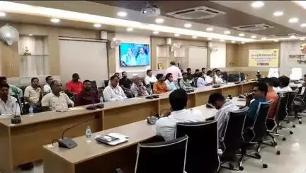 सिंगरौली: मध्यप्रदेश राज्य बाल अधिकार संरक्षण आयोग की सदस्य की अध्यक्षता में अंतरविभागीय समीक्षा बैठक सम्पन्न