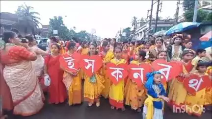 বারাসাত ১: বারাসাতে ইসকনের পরিচালনায় রথযাত্রায় ভক্তদের উপচে পড়া ভিড় , উপস্থিত মন্ত্রী