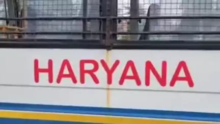 करनाल: पुलिस लाइन के सामने डीटीपी की मौजूदगी में अवैध कॉलोनी में अवैध निर्माण गिराया गया