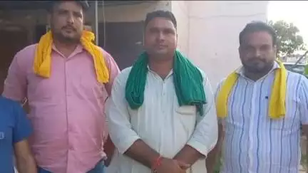धनौरा: भाकियू संयुक्त मोर्चा ने किया ज्ञापन सौंपा, कहा- बिजली की दरों की बढ़ोतरी पर किया जाएगा आंदोलन