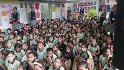 જૂનાગઢ: પીએમ કન્યા શાળા નંબર 4 ખાતે કન્યા કેળવણી મહોત્સવ અને શાળા પ્રવેશ ઉત્સવની ઉજવણીમાં ધારાસભ્ય સહિતના ઉપસ્થિત રહ્યા