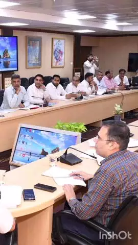 पार्लियामेंट स्ट्रीट: दिल्ली सचिवालय में दिल्ली जल बोर्ड की अहम बैठक में शामिल हुए विधायक अनिल शर्मा