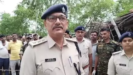 औरंगाबाद: दिल मोहम्मदगंज गांव में भतीजे द्वारा चाचा की पीट-पीटकर हत्या मामले में पुलिस ने भतीजे को किया गिरफ्तार, SDPO का बयान