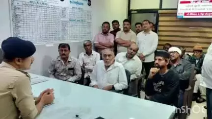 ખંભાળિયા: ખંભાળિયા પોલીસ સ્ટેશન ખાતે મહોરમના તહેવારને લઈને શાંતિ સમિતિની બેઠક યોજાઇ.