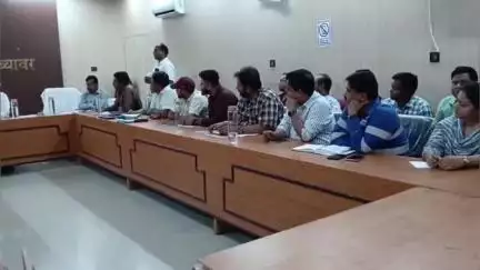 ब्यावर: ब्यावर में सड़क सुरक्षा को लेकर जिला प्रशासन सख्त, हाईवे अतिक्रमण हटाने और स्कूल वाहनों की निगरानी पर विशेष जोर