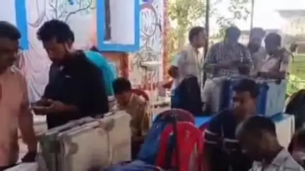 एकमा: एकमा नगर पंचायत में उपमुख पार्षद पद के मतदान की तैयारी पूरी, कल 28 जून को होगा मतदान