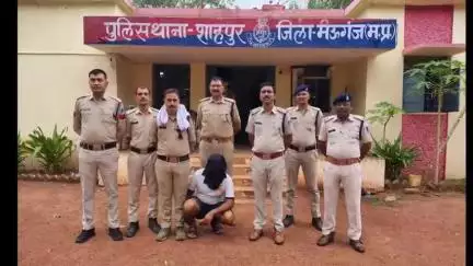 हनुमना: शाहपुर पुलिस ने तेंदुआ पड़ान गांव से 22 सीसी नशीली कफ सिरप के साथ पकड़े गए आरोपी को न्यायालय में पेश किया