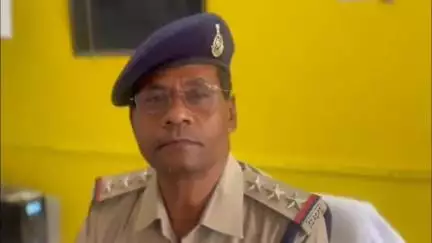 घुवारा: अतिक्रमण पर होगी कार्रवाई, मामला जातिगत नहीं : ग्राम कुटोरा में पानी की समस्या को लेकर भगवां थाना प्रभारी