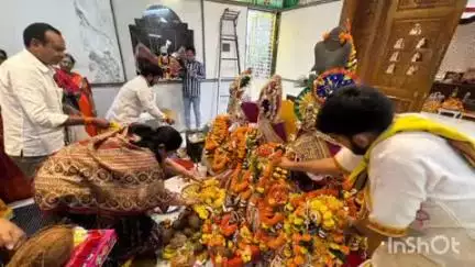 गोंदिया: महाप्रभु श्रीजगन्नाथजी रथयात्रेच्या पावन पर्वावर वर्षा प्रफुल पटेल यांनी जगन्नाथजी यांची श्रद्भाभावाने घेतले  आशीर्वाद