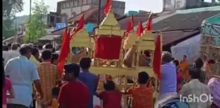 रानीश्वर: रानीश्वर प्रखंड क्षेत्र के रानिबहाल में रथयात्रा पर्व धूमधाम से मनाया गया