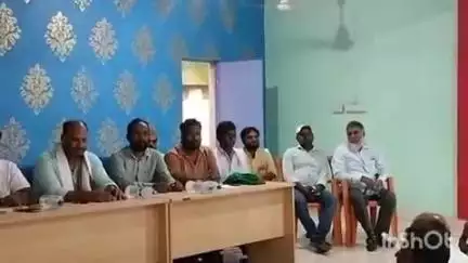 उधवा: प्रखंड के बीपीआरसी भवन में हूल दिवस को लेकर जेएमएम कार्यकर्ताओं ने की बैठक