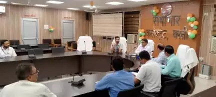 बस्ती: मुख्यमंत्री युवा उद्यमी विकास अभियान योजना को लेकर कलेक्ट्रेट सभागार में हुई बैठक, डीएम ने दिए निर्देश