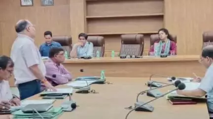 महोबा: गरीब वर्ग की बेटियों की शादी के लिए अनुदान योजना शुरू, कलेक्ट्रेट में 369 लाभार्थियों का लक्ष्य निर्धारित
