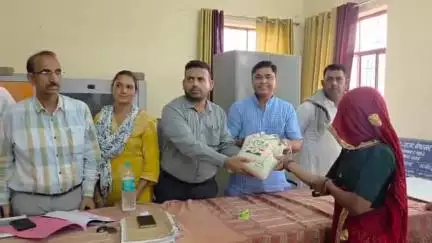 तारानगर: पंडित दीनदयाल उपाध्याय अंत्योदय संबल पखवाड़ा के तहत नेठवा मेघसर और पंडरेऊ ताल में शिविर आयोजित, राठोड़ ने किया संबोधित